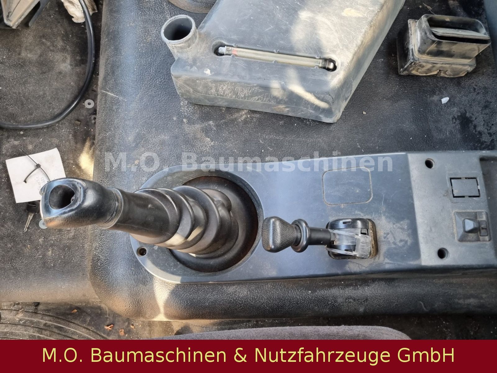 Fahrzeugabbildung MAN LE 8.180 BB / L 2000 /4x2 /