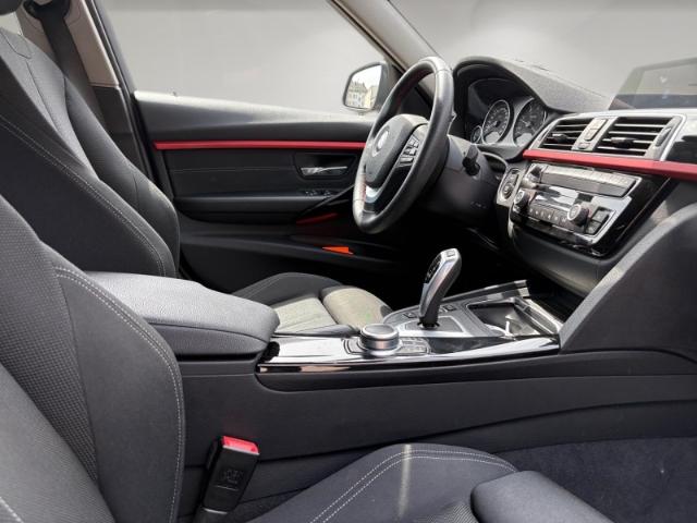 BMW 320 Touring SportLine Automatik Navi LED El. Hec