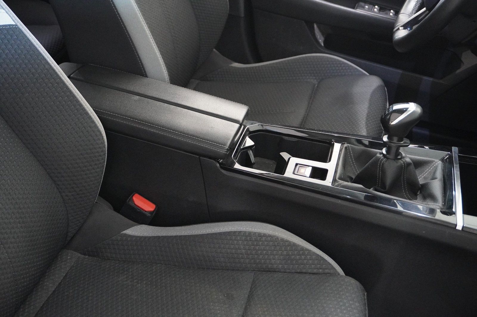 Fahrzeugabbildung Opel Astra L ST 1.5D BUSINESS NAVI/LED/KAMERA/SPORT
