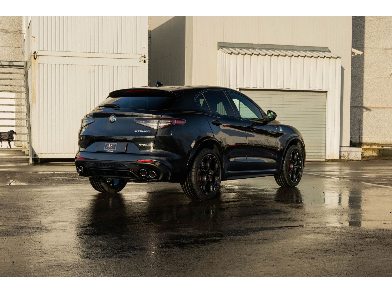 Alfa Romeo Stelvio Quadrifoglio 2.9 Bi-Turbo V6 - Toit ouv imagem 3