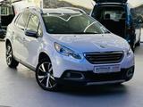 Peugeot 2008 Allure-Navi-Xenon-AHK-1.Hand - Peugeot aus 2014
