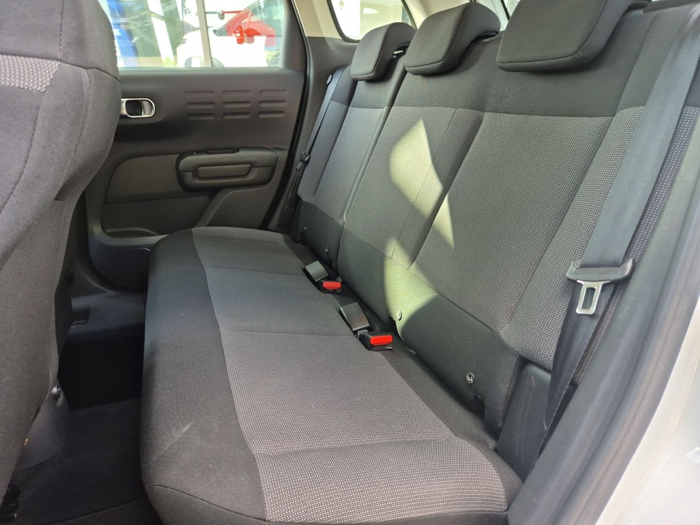 Fahrzeugabbildung Citroën C3 Aircross Feel 1.2 Puretech 110 Spurhalteass.