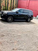 Mercedes-Benz GLS 350 d AMG -Line PANO/KAM/ 4M  - schwarze Mercedes-Benz GLS 350