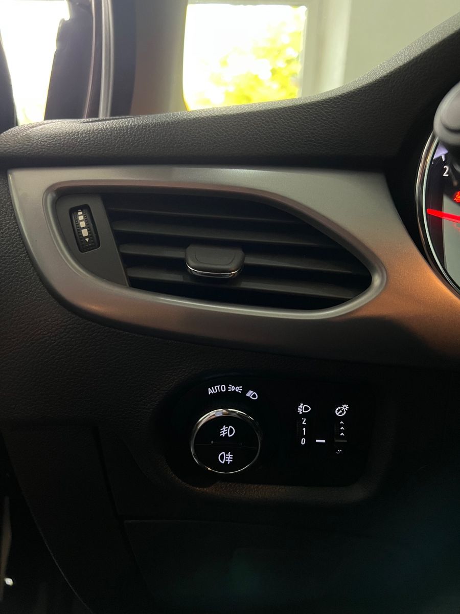 Fahrzeugabbildung Opel Astra K Sports Tourer Business *SONDERLACK*LED*