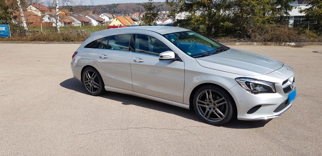 Image of Mercedes-Benz CLA 200 Shooting Brake