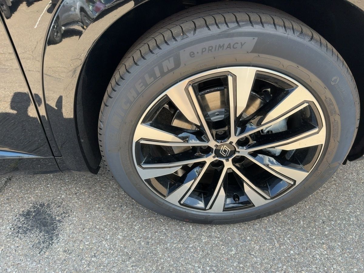 Fahrzeugabbildung Renault Espace Techno E-Tech Full Hybrid 200 SHZ Kamera