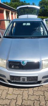 Skoda Fabia 1.4 16V 55 kW Ambiente Sedan Ambiente - Skoda: Sedan