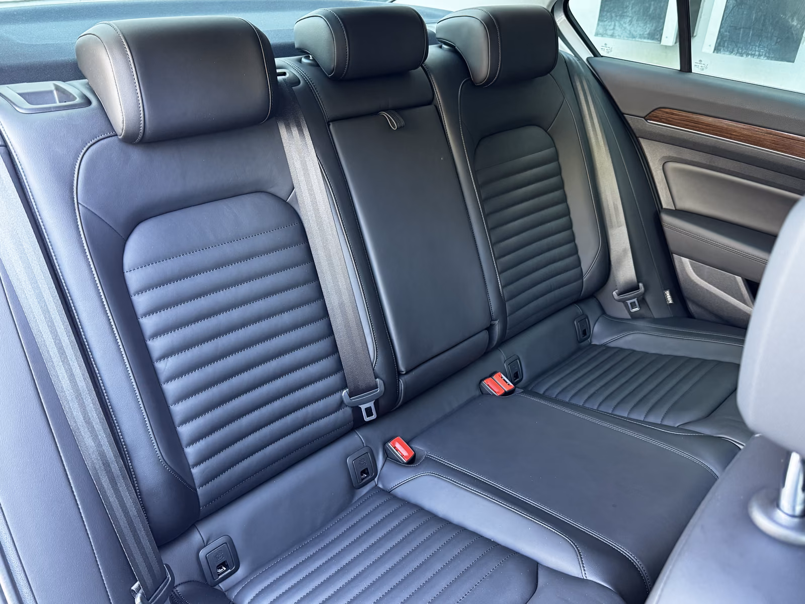 Volkswagen Passat Highline BI-Xenon ACC Kamera Navi Leder