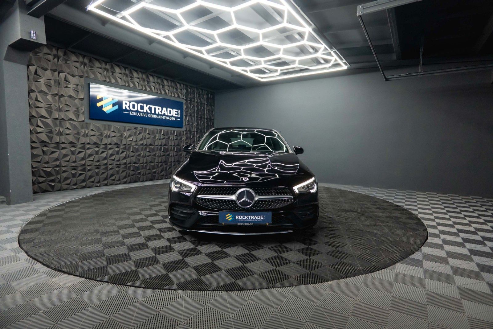 Fahrzeugabbildung Mercedes-Benz CLA 220 Shooting Brake AMG Line | ACC | LED
