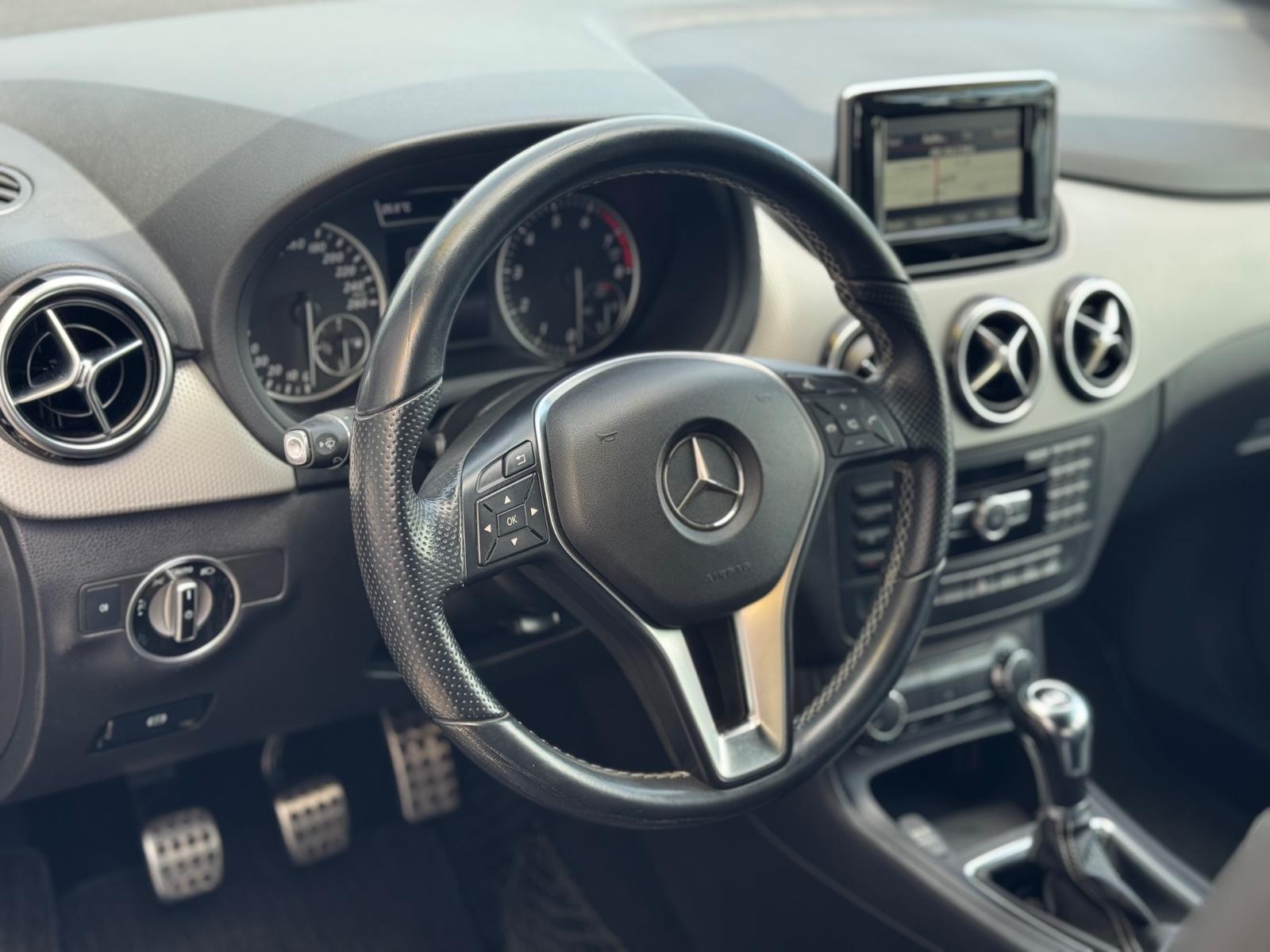 Mercedes-Benz B 180 Sport 2.Hand/SHZ/MFL/NAVI/Garantie
