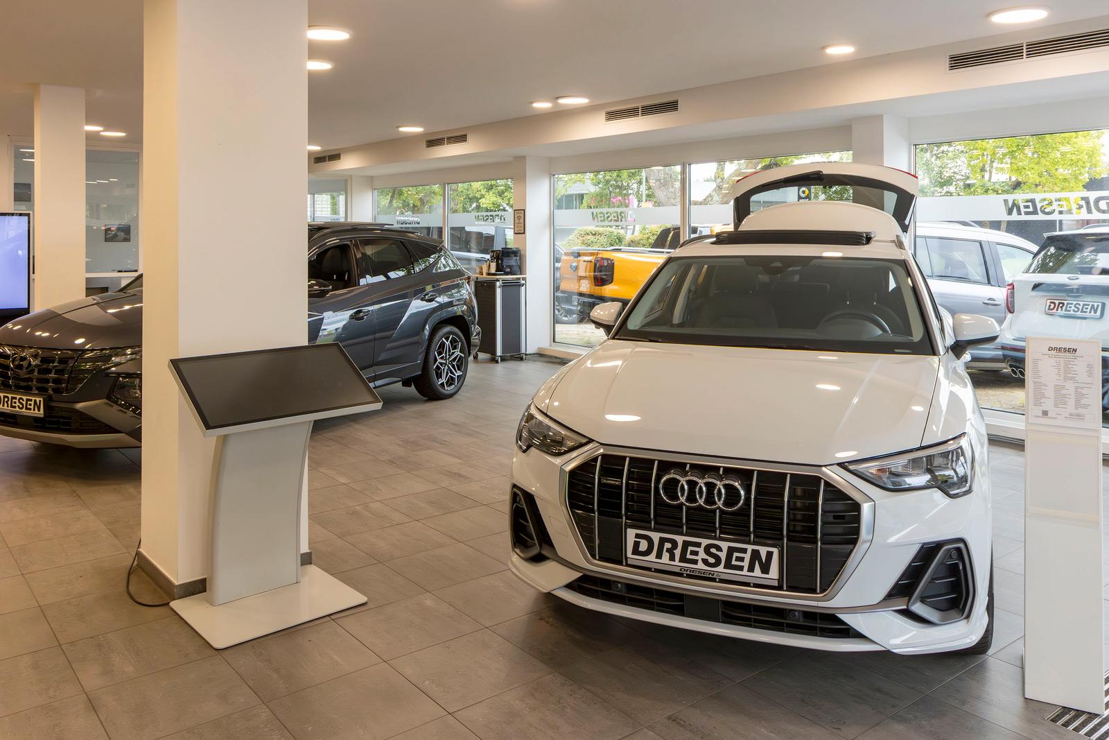 showroom-image-bottom