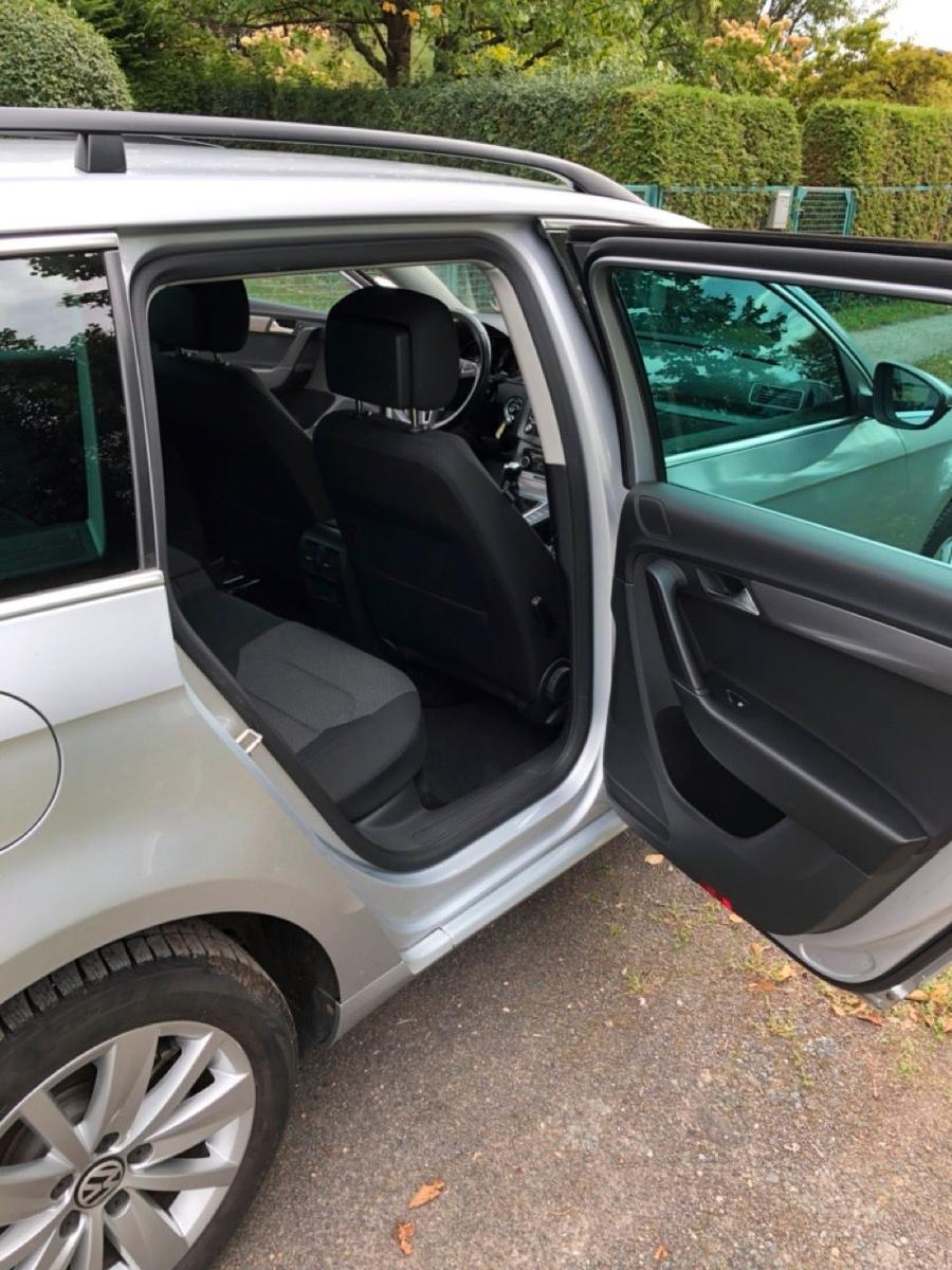 Volkswagen Passat 2010 — фото 8