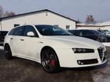 Alfa Romeo 159 2.4 JTDM 20V Turismo Sportwagon BOSE - Alfa Romeo 159: Turismo