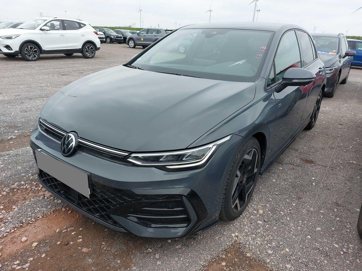 Volkswagen Golf 1.5 eTSI R-Line ACC|Cam|Keyless|Winter 
