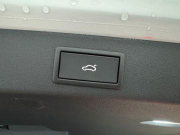 Fahrzeugverkauf 30 Skoda Kodiaq 2.0 TDI 142 kW 4x4 Sportline 7-Sitze AHK