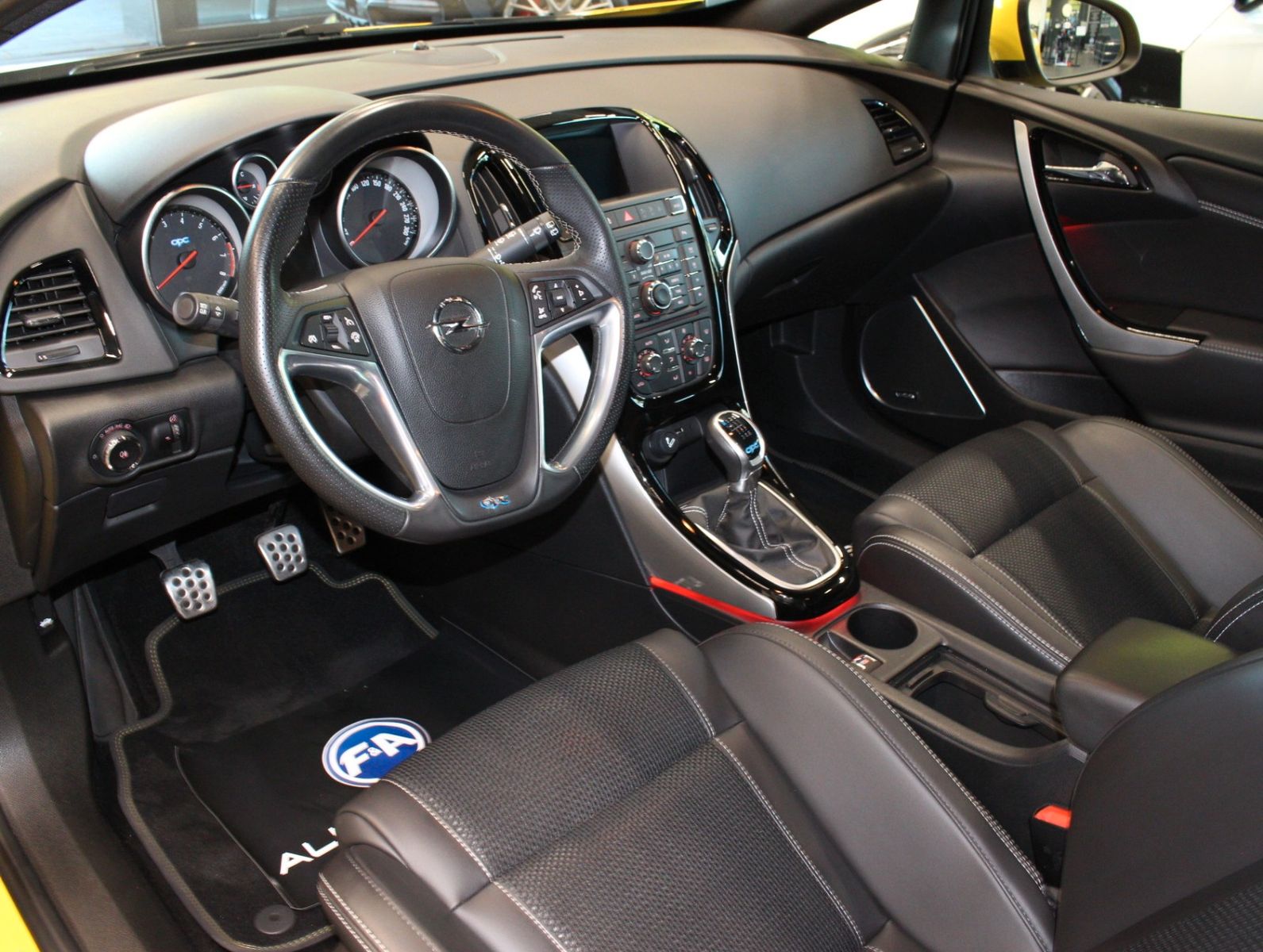 Fahrzeugabbildung Opel Astra GTC OPC*1.Hand*Navi*TOP