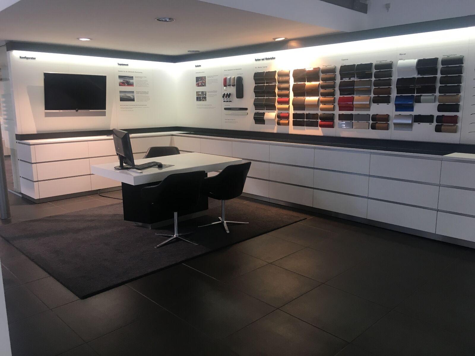 showroom-image-main