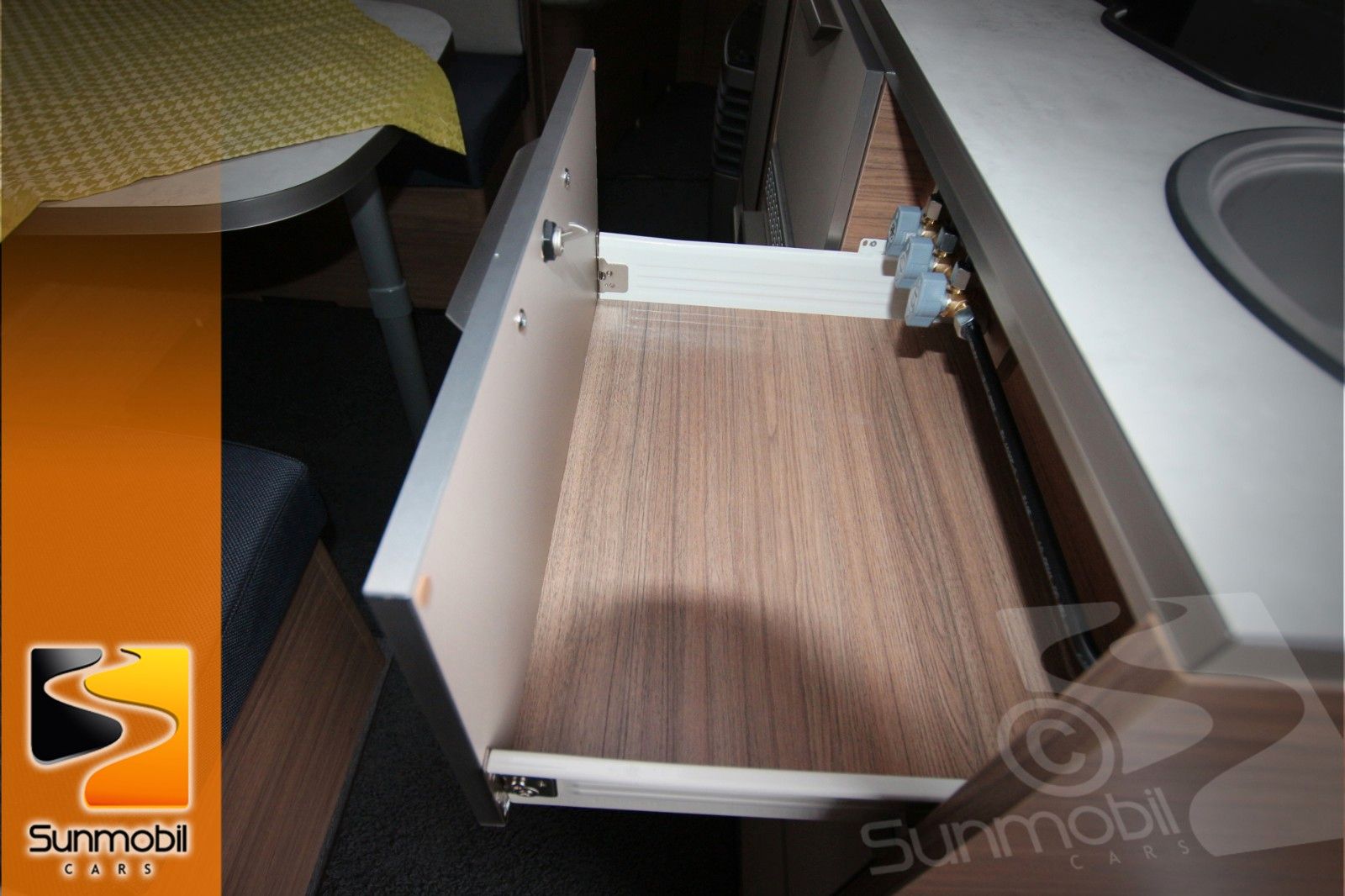 Fahrzeugabbildung Knaus Sport 540 FDK 1.800kg Dachklima Plus-Paket