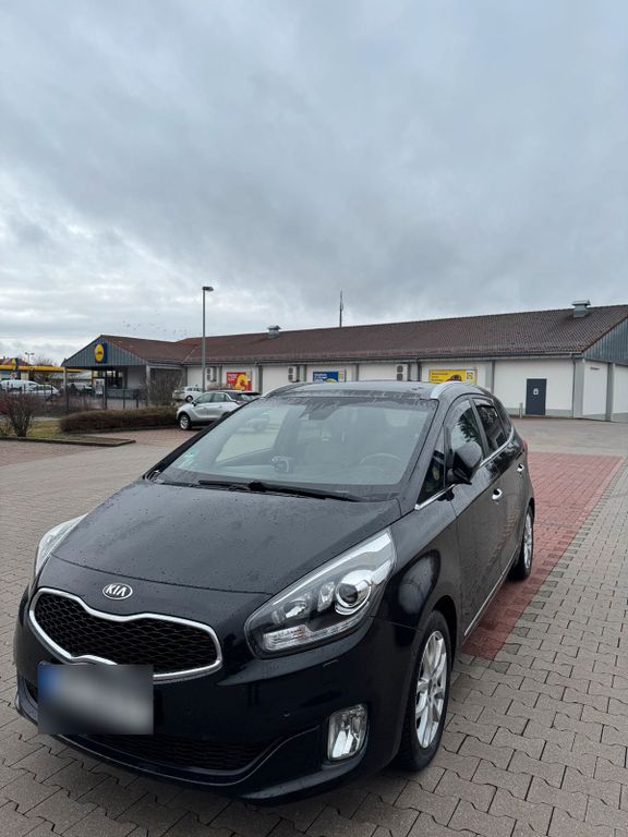 Image of Kia Carens