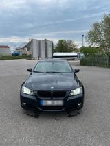BMW E90 320i Facelift - BMW 3er Reihe aus 2009: Facelift