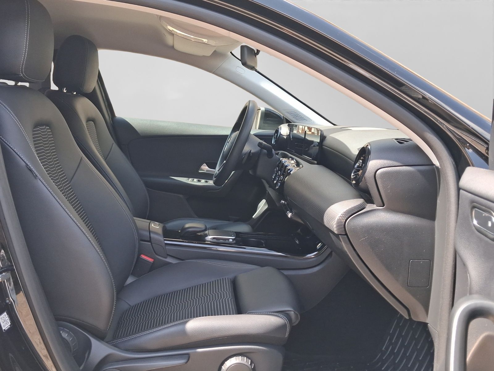 Mercedes-Benz A 180 d LM18 KAMERA foto 4