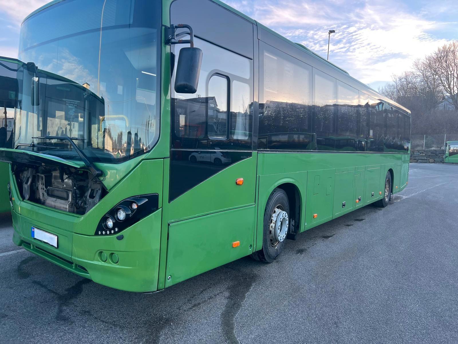 Volvo 18x 8900 H / Crossway / 415 UL/ Integro/Intouro