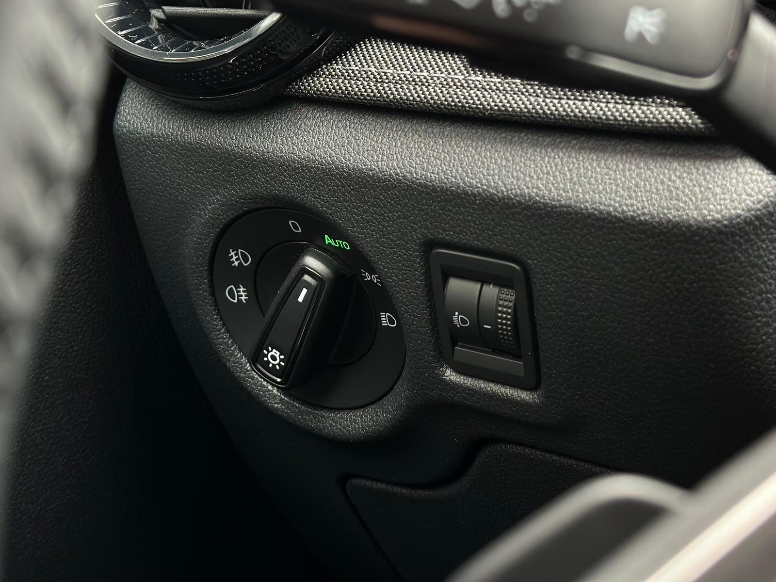 SKODA Fabia 1.0TSI SELECTION 130 JAHRE PREMIUM EDITION - Image 19
