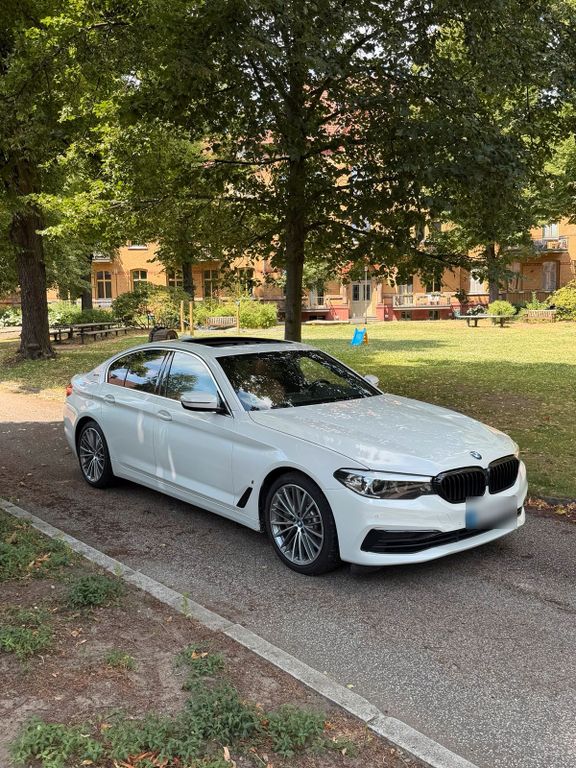 Image of BMW 530