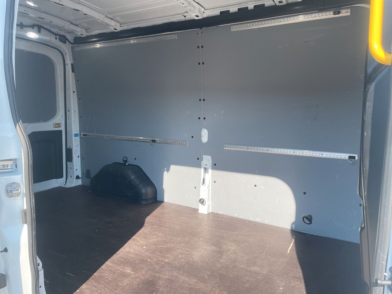 Fahrzeugabbildung Ford Transit Kasten 350 L3 Trend
