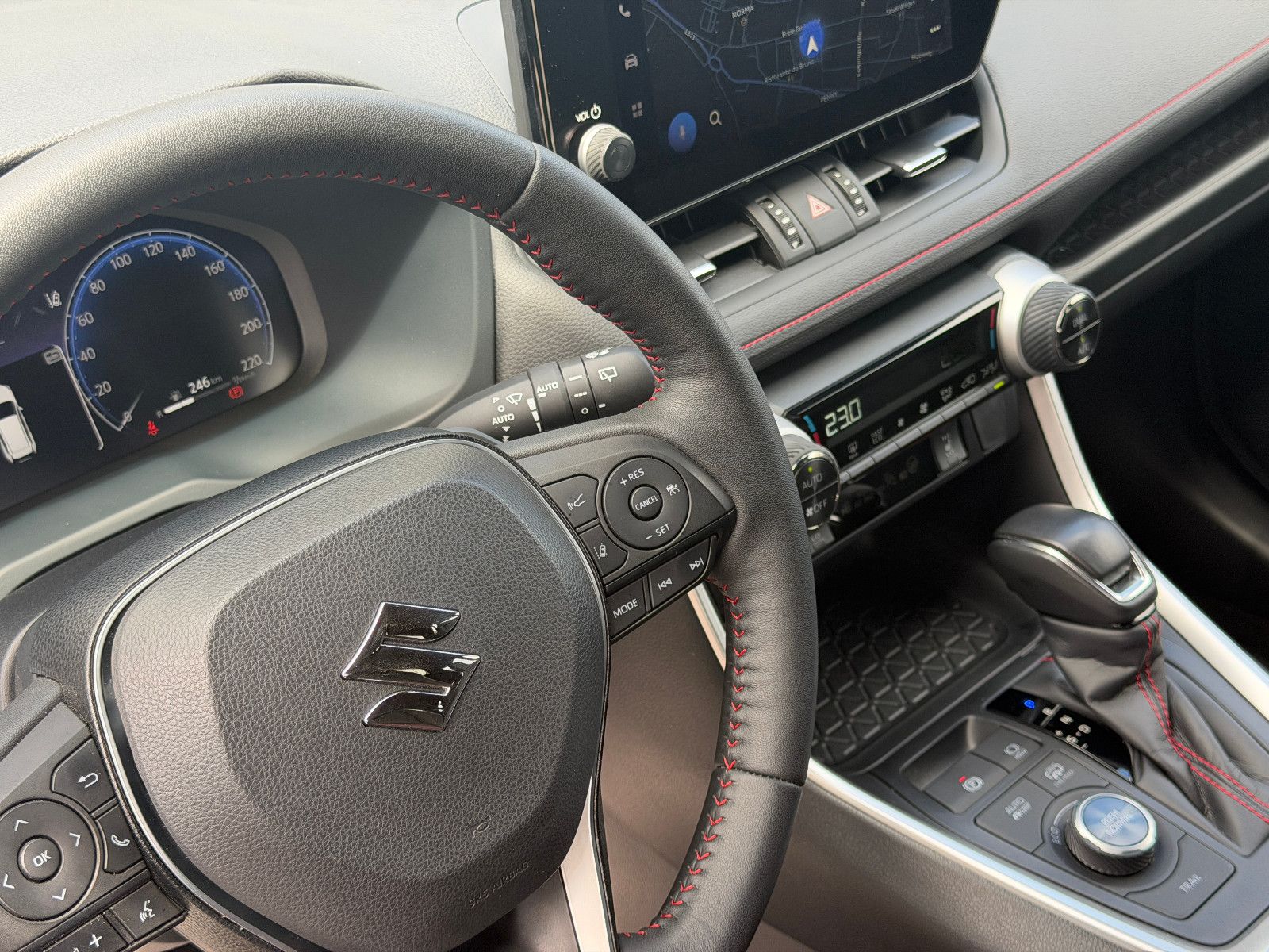 Fahrzeugabbildung Suzuki Across 2.5 Plug-In Hybrid Comfort+ E-Four/ACC/