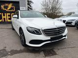 Mercedes-Benz E -Klasse Lim. E 300 de*LED*Kamera*Tüv Neu*Pano - Mercedes-Benz Hybrid (Diesel/Elektro): Schiebedach, Limousine