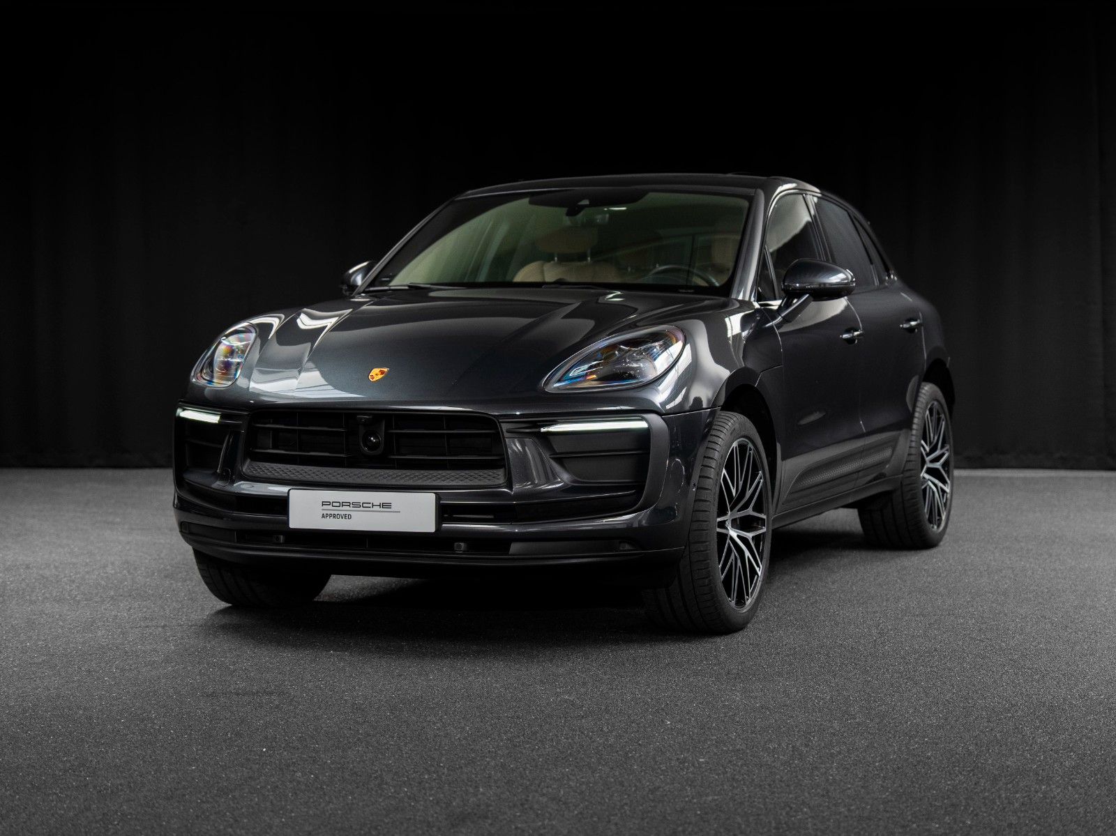 PORSCHE Macan Basis 2.0