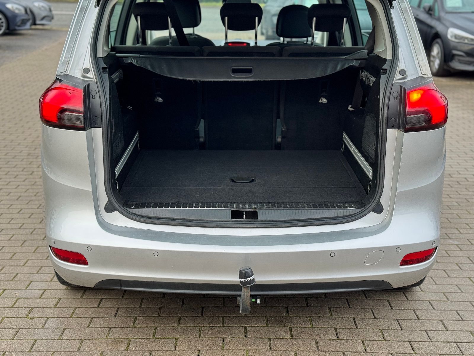 OPEL Zafira Tourer, 2011, Benzin, 140 PS