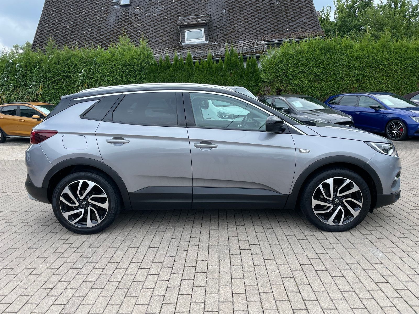 OPEL Grandland X, 2017, Benzin, 131 PS