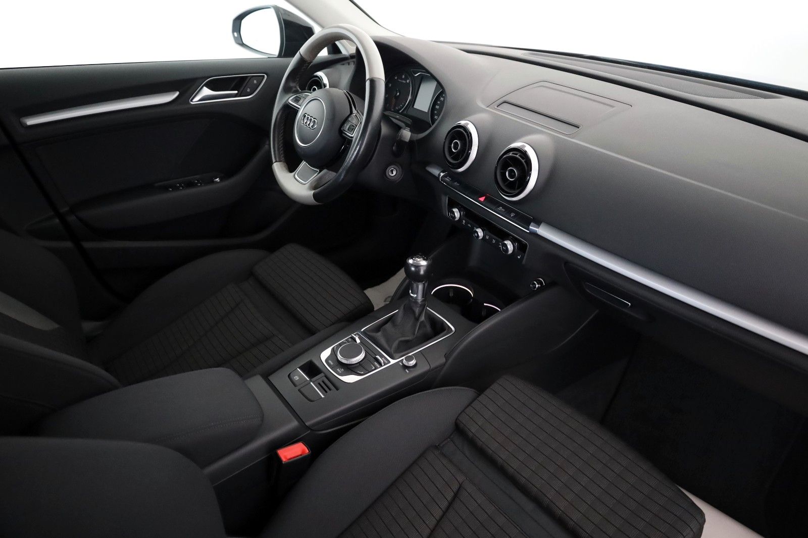 Fahrzeugabbildung Audi A3 SB Ambition ultra Navi,Xenon,SH,PDC,AHK