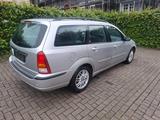 Ford Focus 1.8 Ghia TÜV NEU SCHECKHEFT - Ford Focus aus 2002