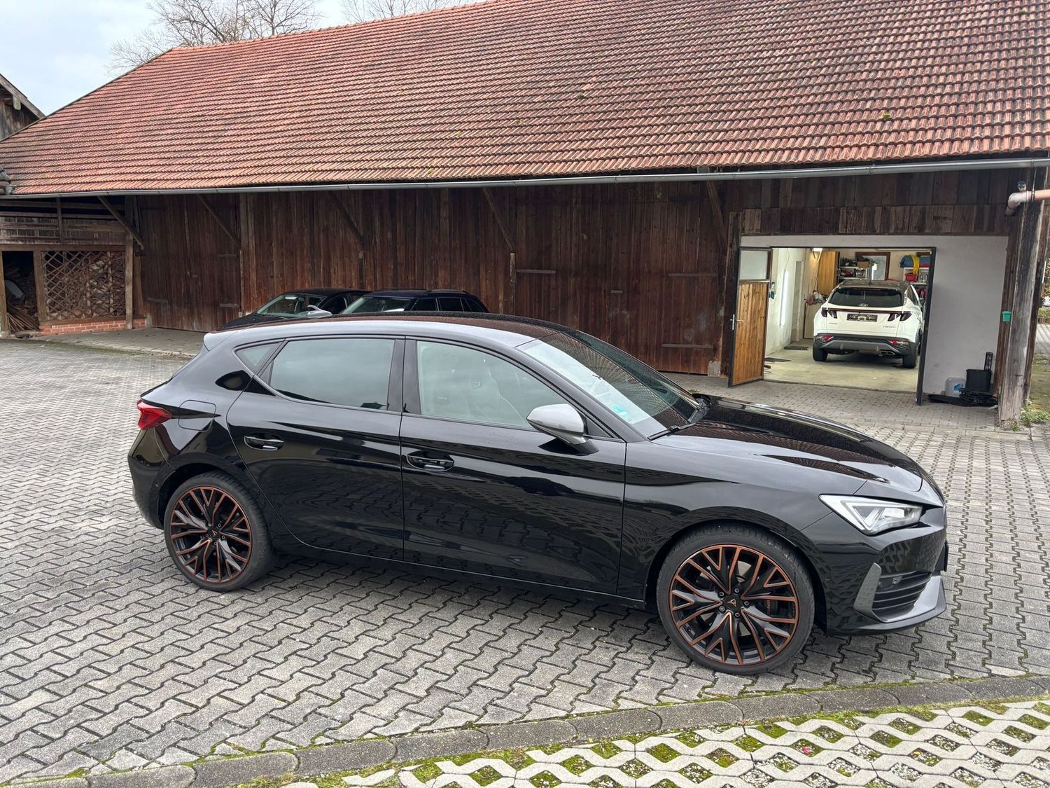 CUPRA Leon