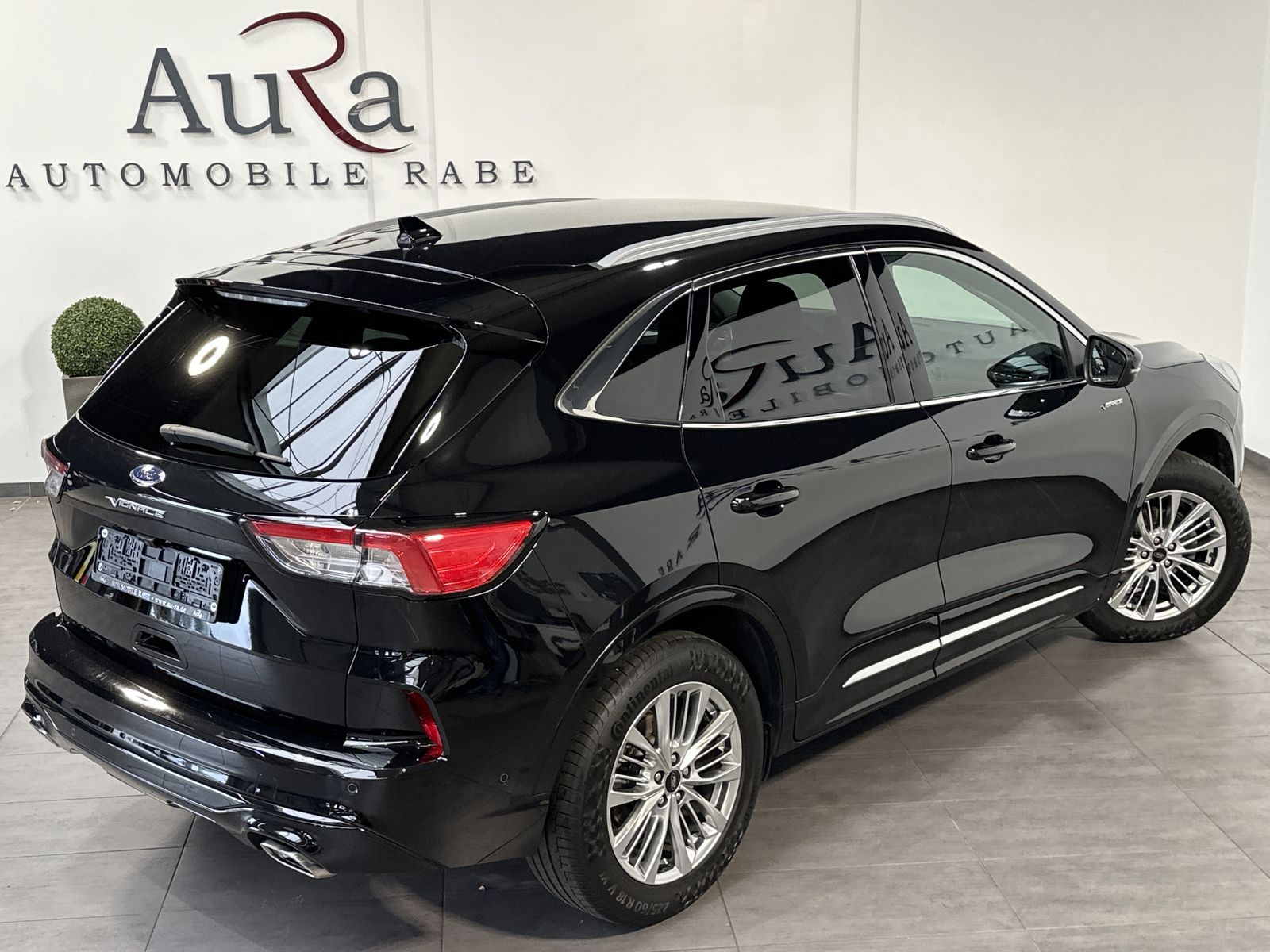 Fahrzeugabbildung Ford Kuga 2.0 EB 4x4 Vignale NAV+LED+AHK+VCOCK+HEADUP