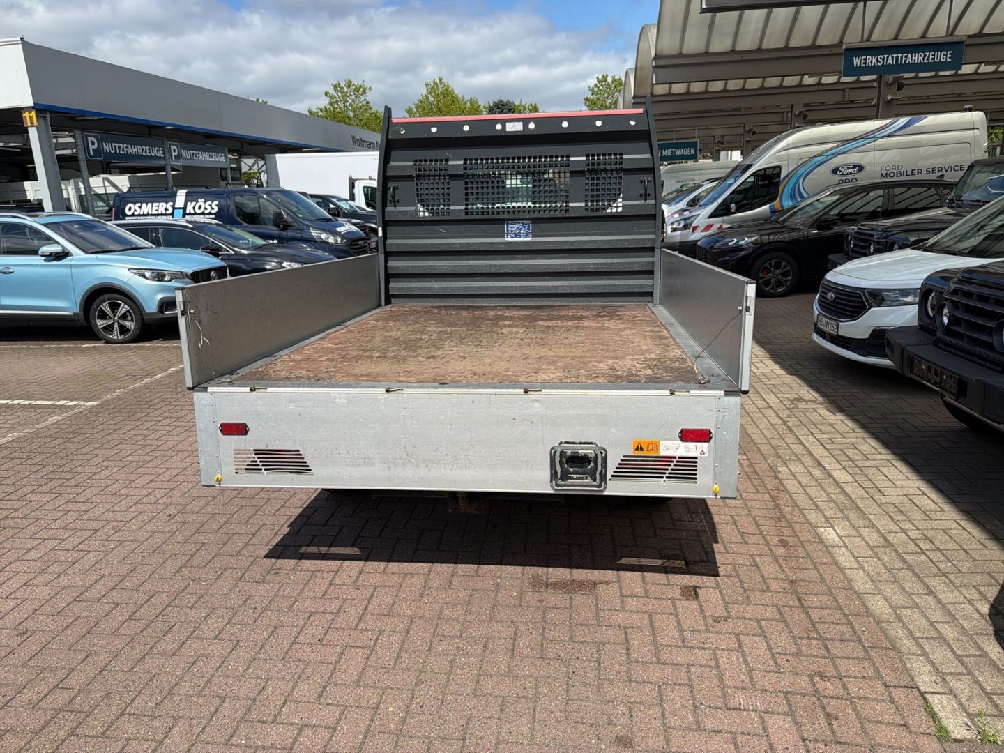 Fahrzeugabbildung Ford Transit Pritsche 350 L3 Doppelkabine Trend AHK D