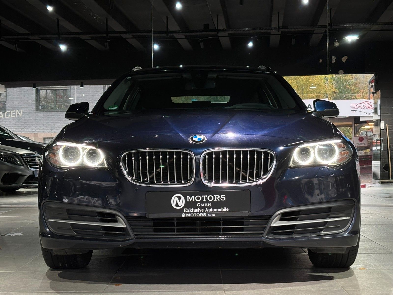 Fahrzeugabbildung BMW 520d xDrive *Automatik*Kamera*SHZ*Navi*Klima