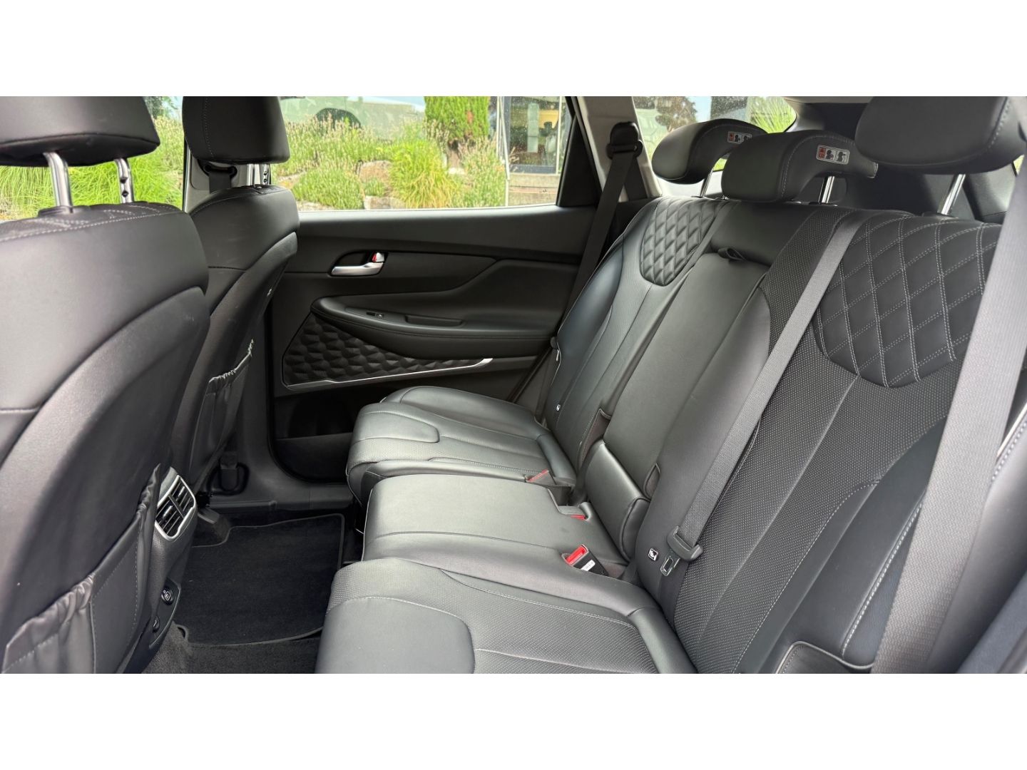 Fahrzeugabbildung Hyundai SANTA FE Trend 4WD LEDER El. PANODACH NAVI LED A