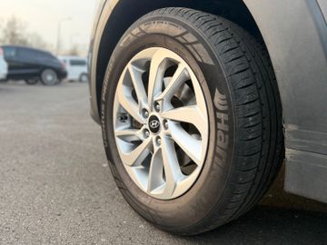 Hyundai Tucson * 2WD*SHZ*LHZ*DSR *