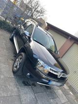 Dacia Duster sehr gepflegt 1,5 L/ 4x2/ Diesel - Dacia Duster Gebrauchtwagen in Bielefeld