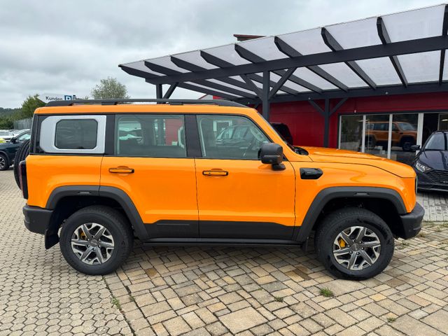 BAIC BJ40 2.0T 4WD 8 Gang AT PanoSitzhzg und Belüft.