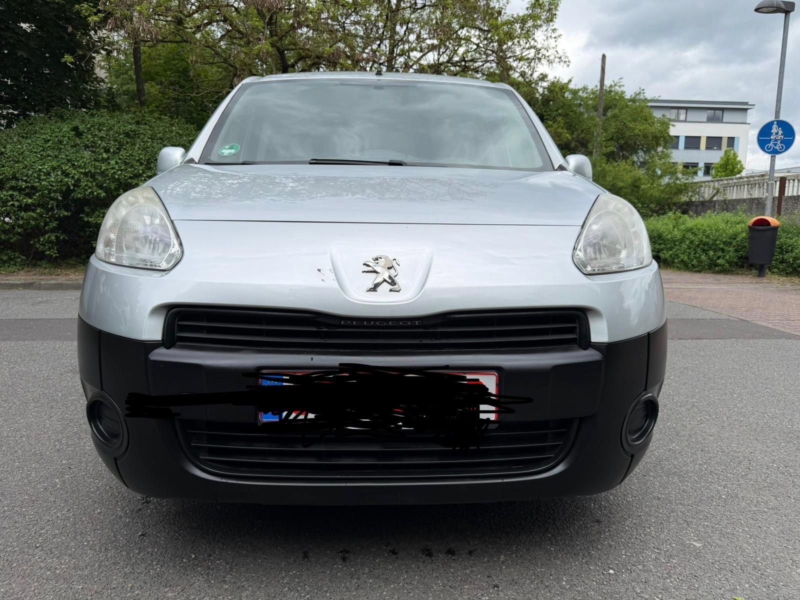 Peugeot Partner Tepee Tepee Esplanade HDi FAP 75 1.6