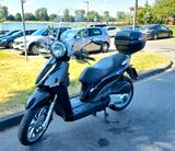 Piaggio Carnaby Cruiser 300er - PIAGGIO BENZIN ROLLER