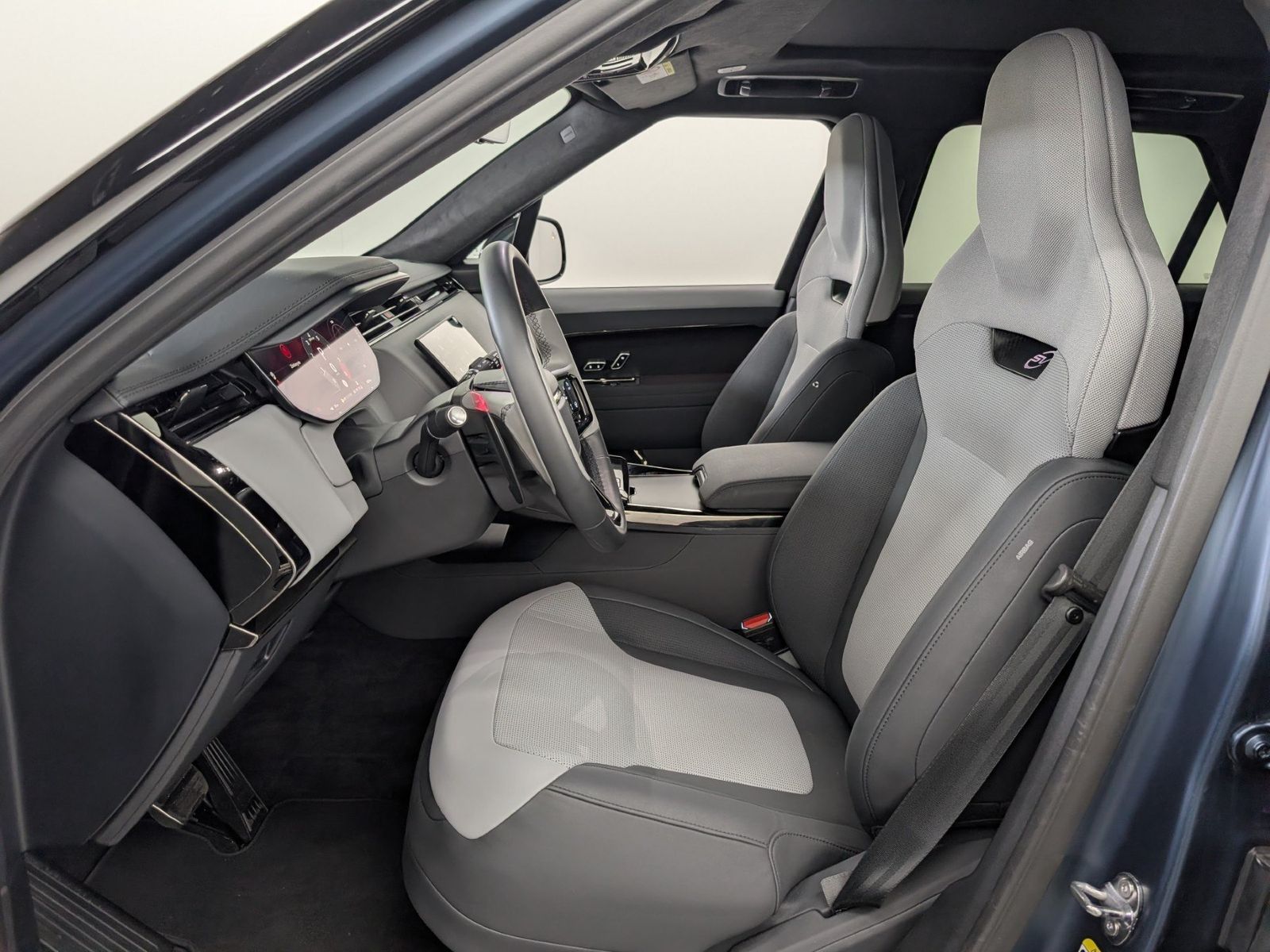LAND ROVER Range Rover Sport P635 SV EDITION TWO Winter AHK – Bild 9