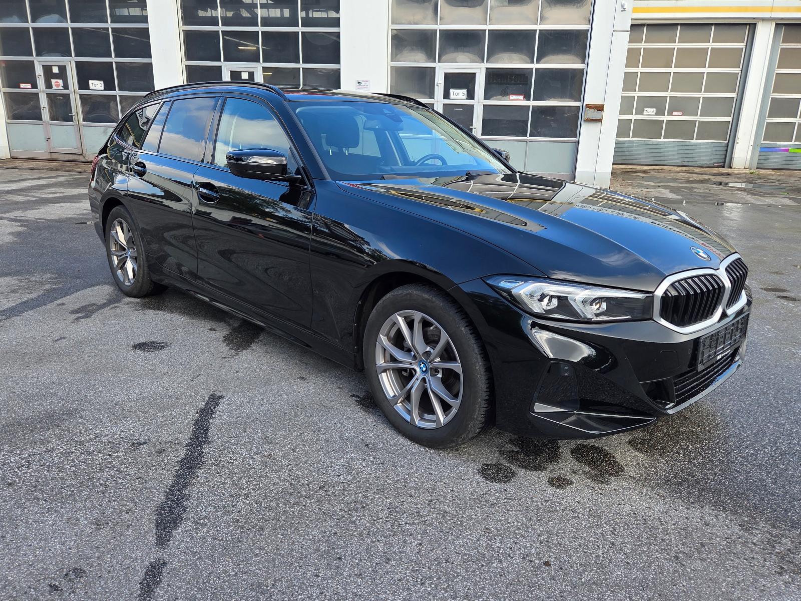 BMW 3 Touring 318 i / 8-fach breift