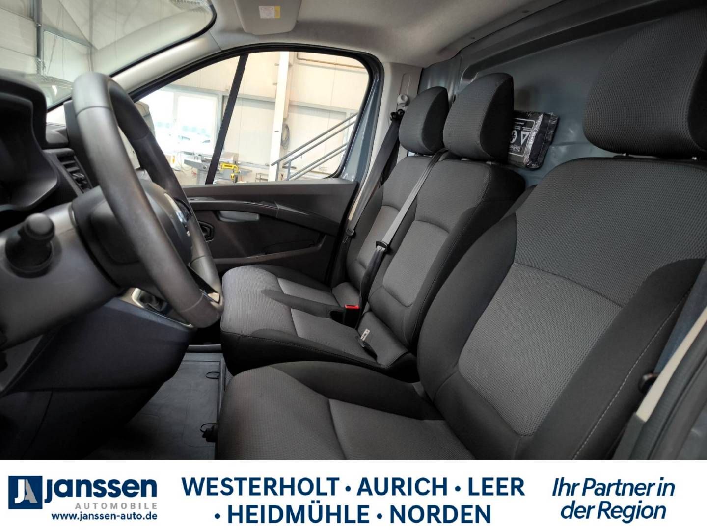 Fahrzeugabbildung Renault TRAFIC Lkw Komfort L2H1 3,1t Blue dCi 170 EDC