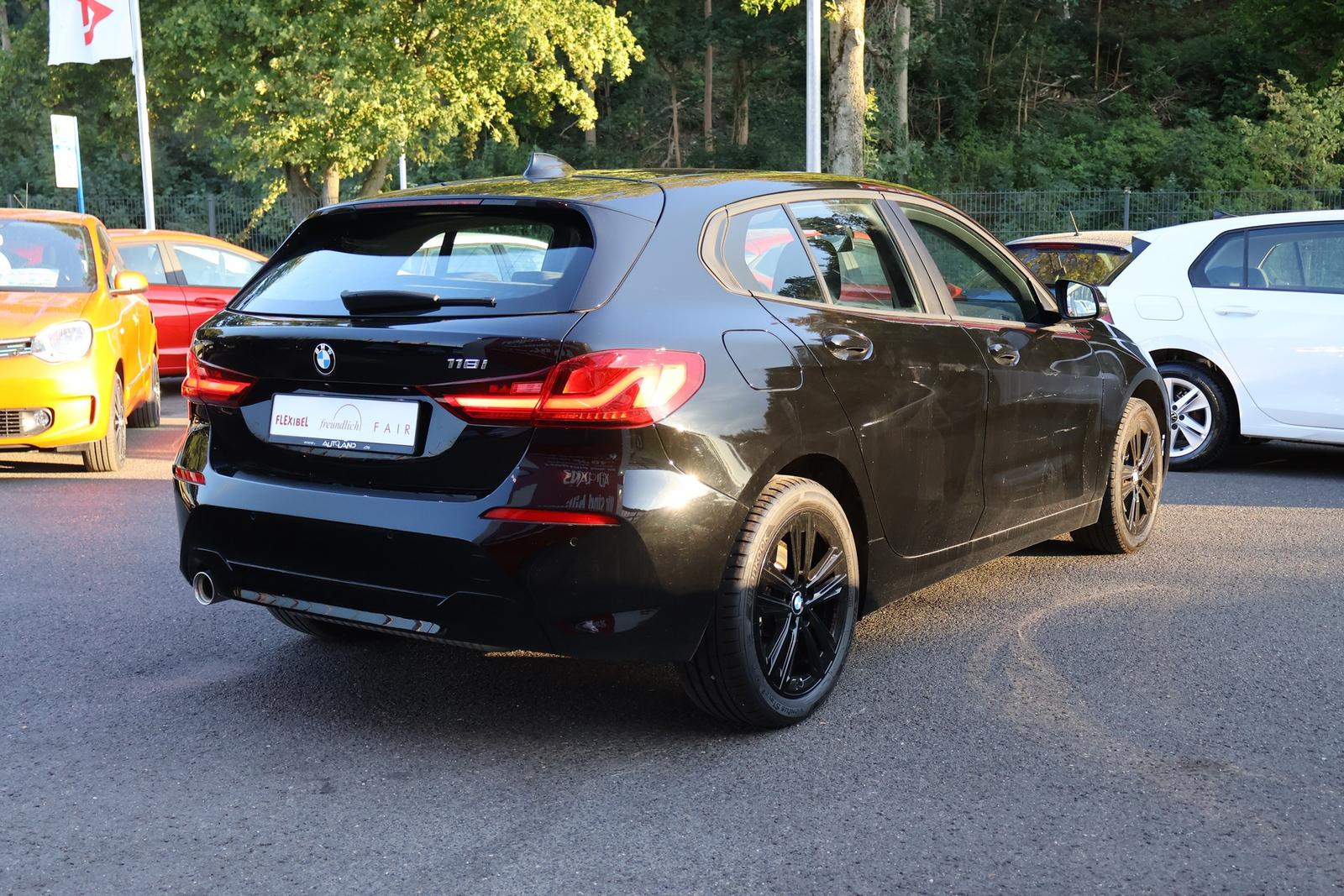 BMW 118 i Advantage LED Navi Sitzheizung Tempomat DAB, миниатюра 5